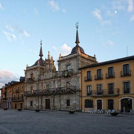 Ponferrada Miranda Apartamento Exterior foto